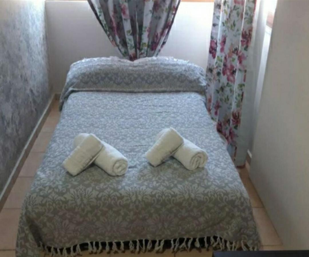 Holiday House By The Sea 3 Pánormos Екстериор снимка